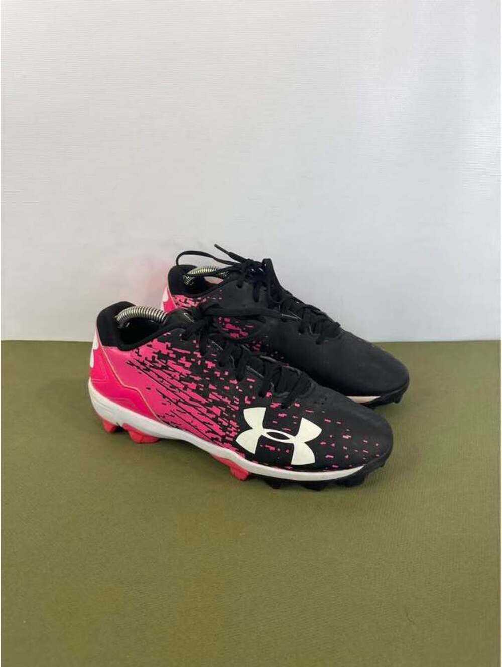 Under Armour Leadoff Low RM Jr Youth Baseball Cleats Black Pink 4Y